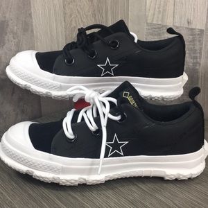 Converse One Star MC18 OX black/white/white
NWT
